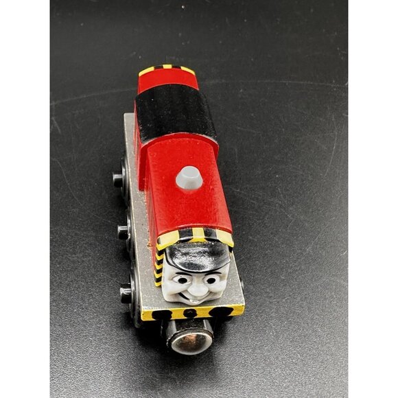 Thomas Wooden Railway Salty Red Train Engine Learning Curve 2003 Vtg - Picture 3 of 8